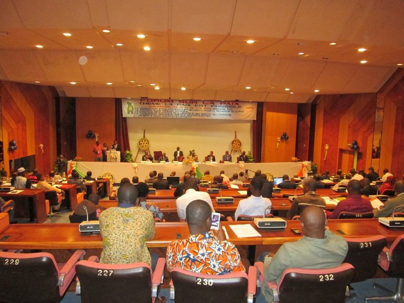 Forum de la Paix 2013 vue de l'assemblée